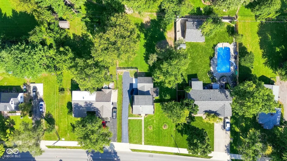 3415 Westenedge Drive Columbus, IN 47203