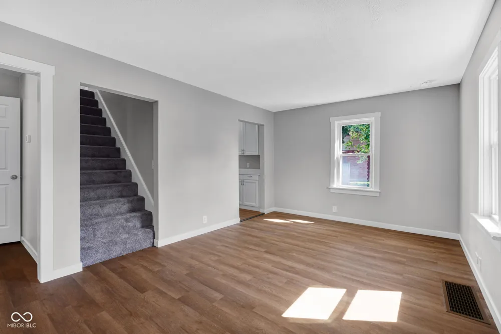 3415 Westenedge Drive Columbus, IN 47203