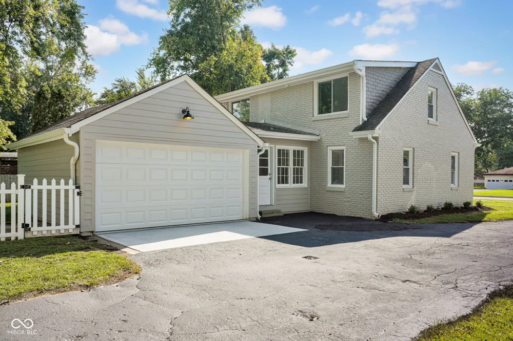 3415 Westenedge Drive Columbus, IN 47203