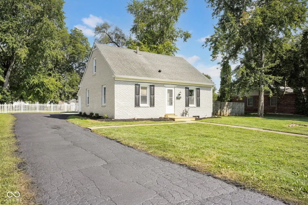 3415 Westenedge Drive Columbus, IN 47203