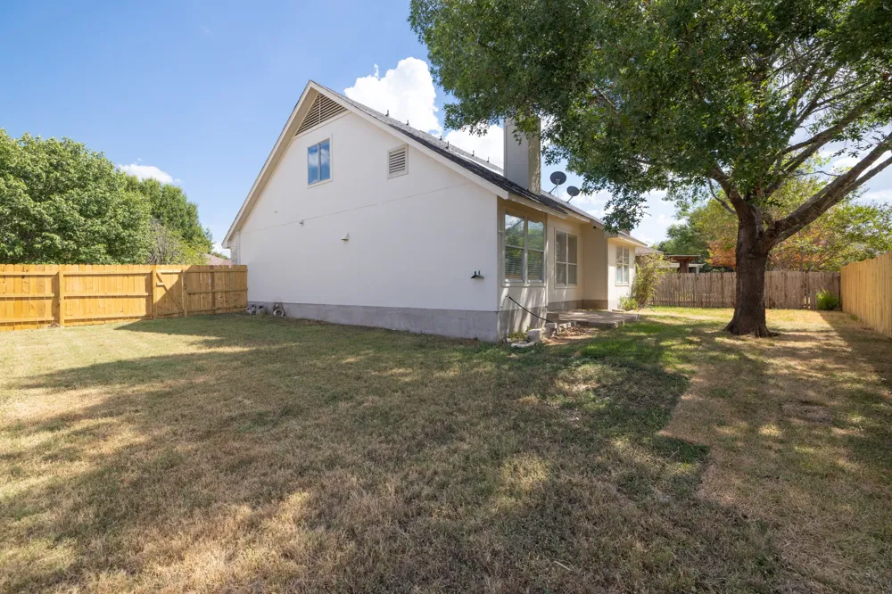 18 Azalea Drive Georgetown, TX 78626