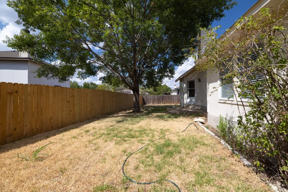 18 Azalea Drive Georgetown, TX 78626