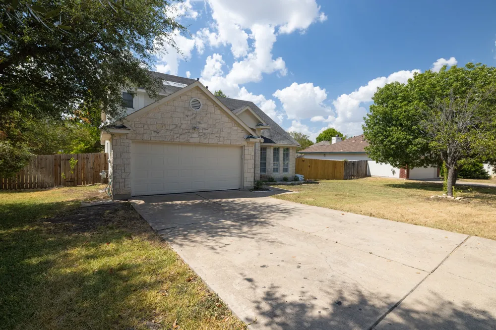 18 Azalea Drive Georgetown, TX 78626