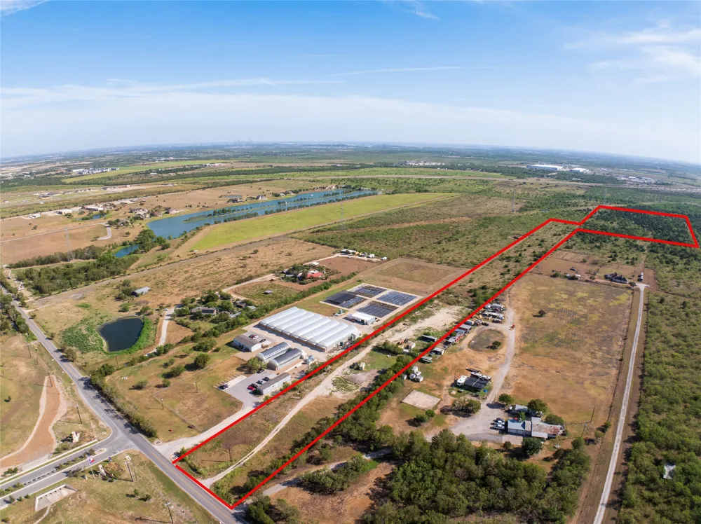 6904 Old Lockhart Road Buda, TX 78610