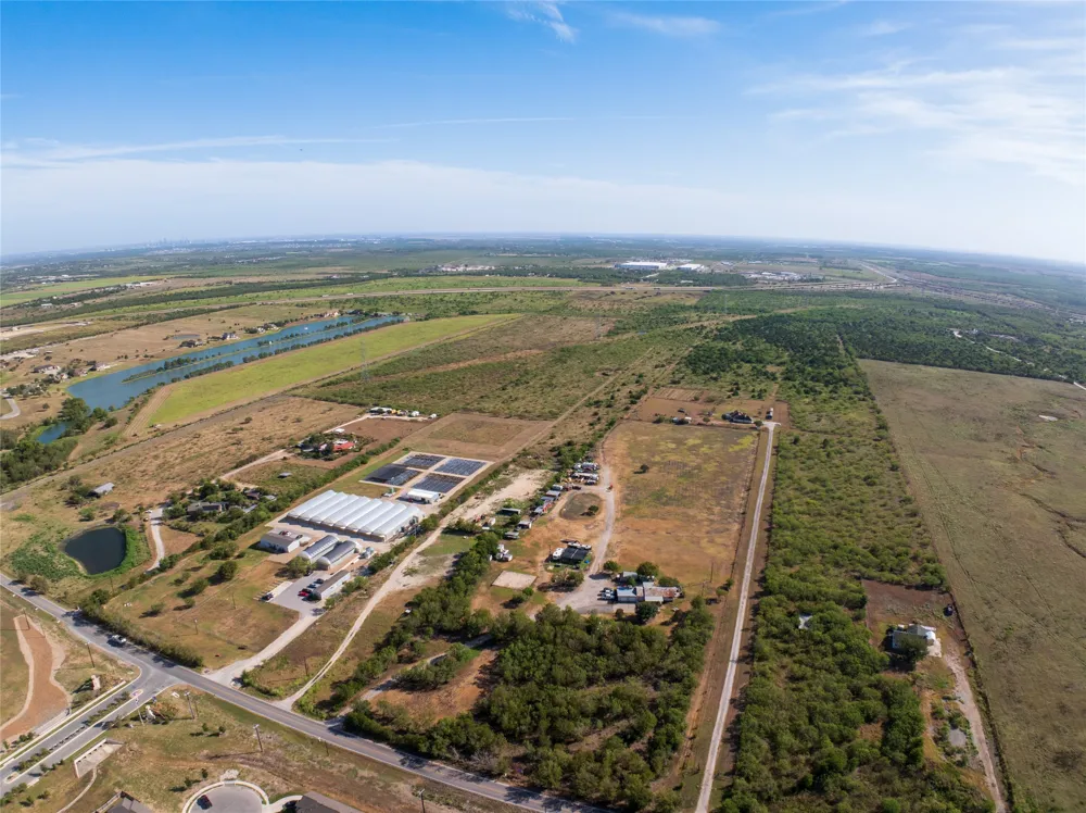 6904 Old Lockhart Road Buda, TX 78610
