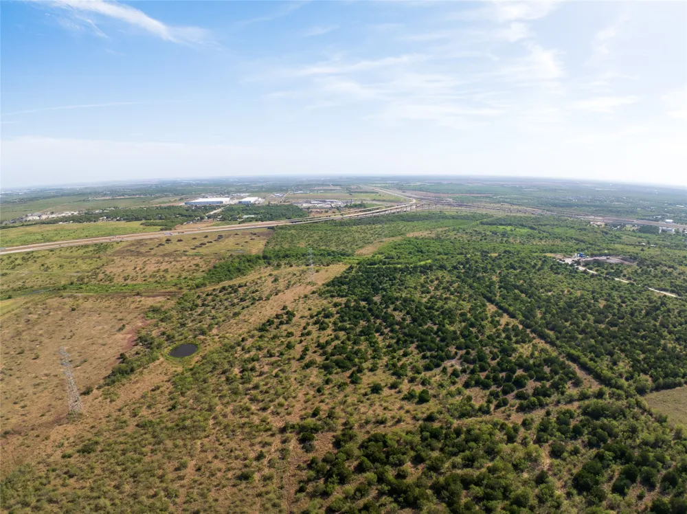 6904 Old Lockhart Road Buda, TX 78610
