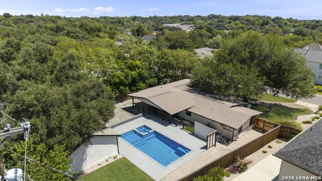 504 S Vandiver Terrell Hills, TX 78209