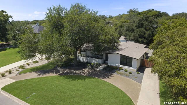 504 S Vandiver Terrell Hills, TX 78209