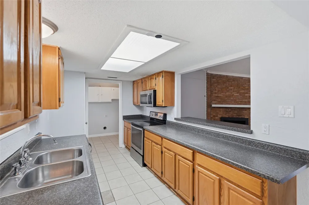 5209 Daytona Drive Garland, TX 75043