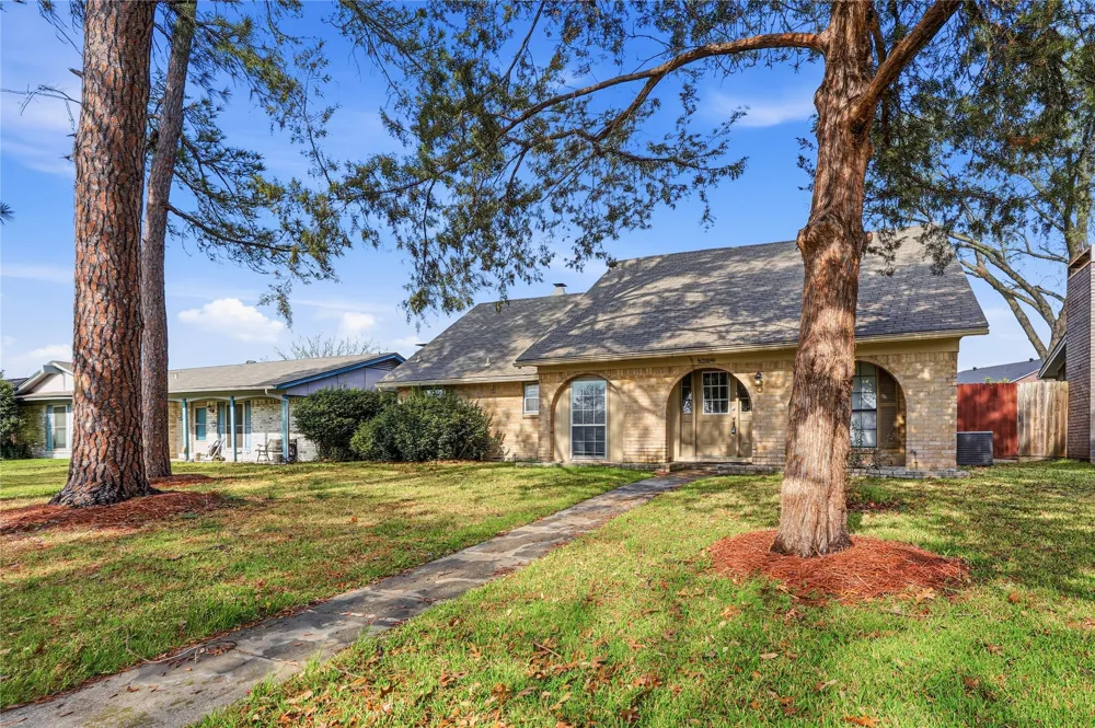 5209 Daytona Drive Garland, TX 75043