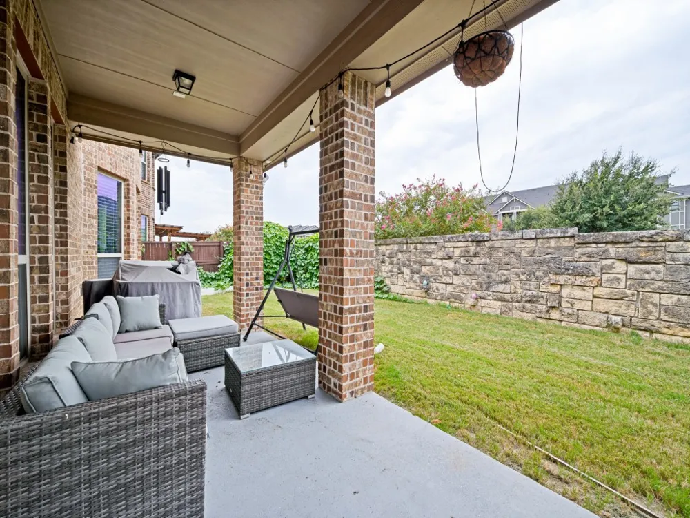 5112 Engleswood Trail Lewisville, TX 75056