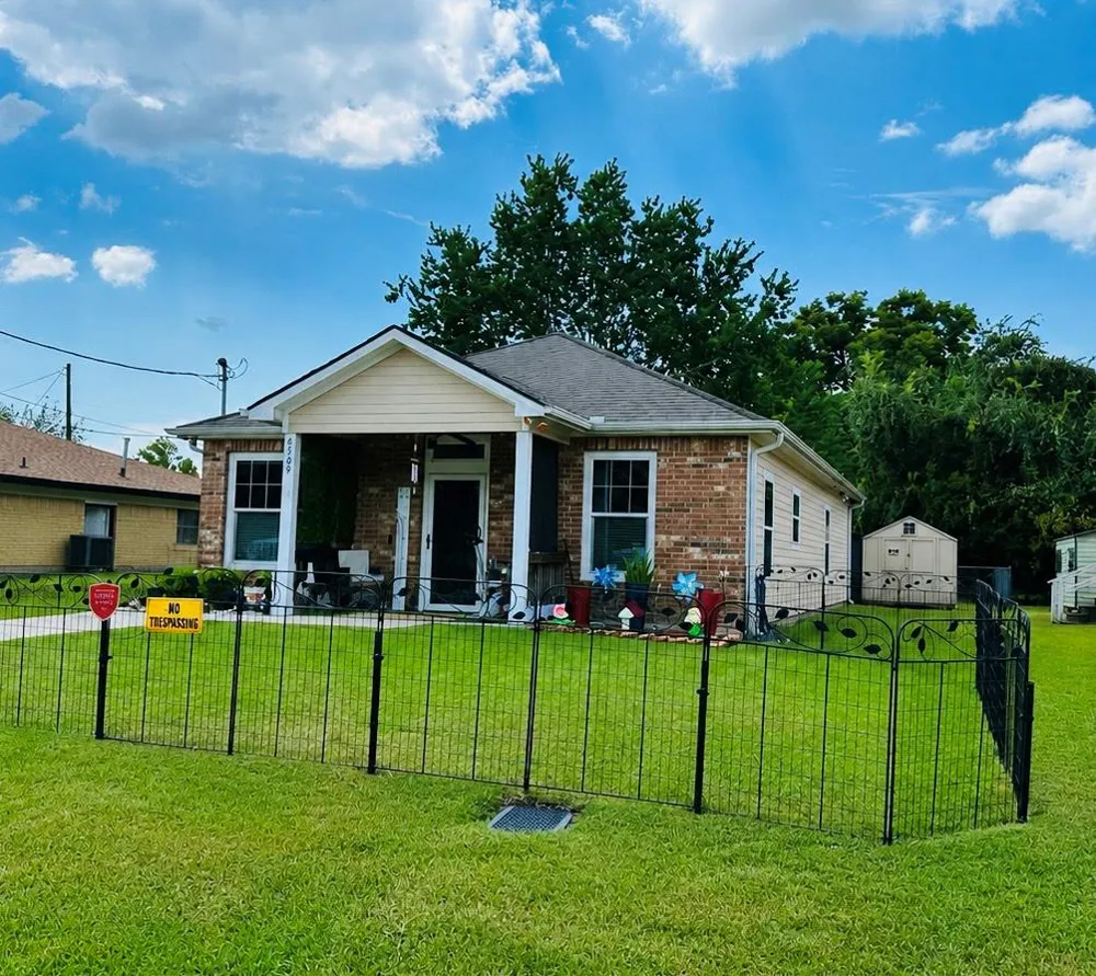 6509 Carver Avenue Texas City, TX 77591