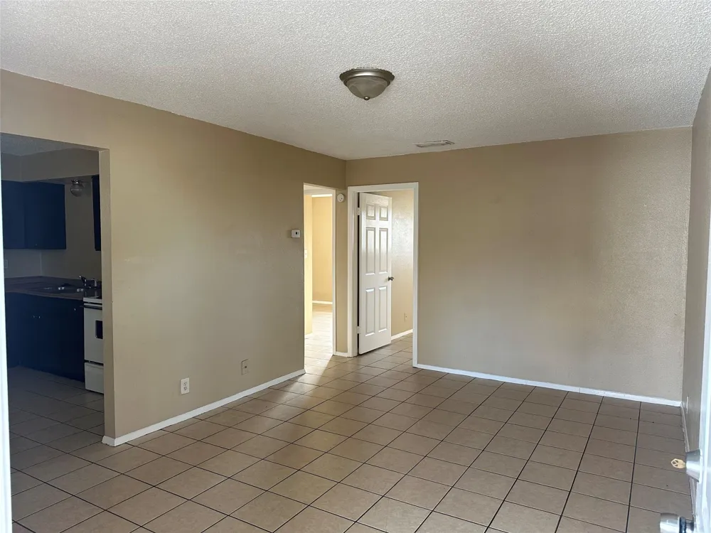 2716 Avenue Q #5 Galveston, TX 77550