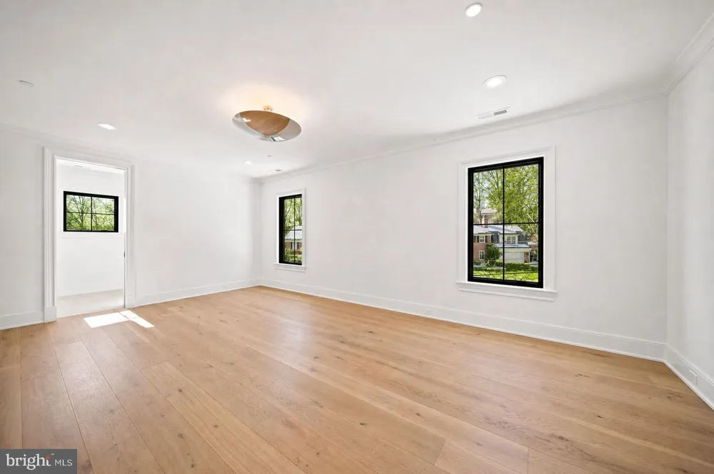 6116 EASTVIEW STREET Bethesda, MD 20817