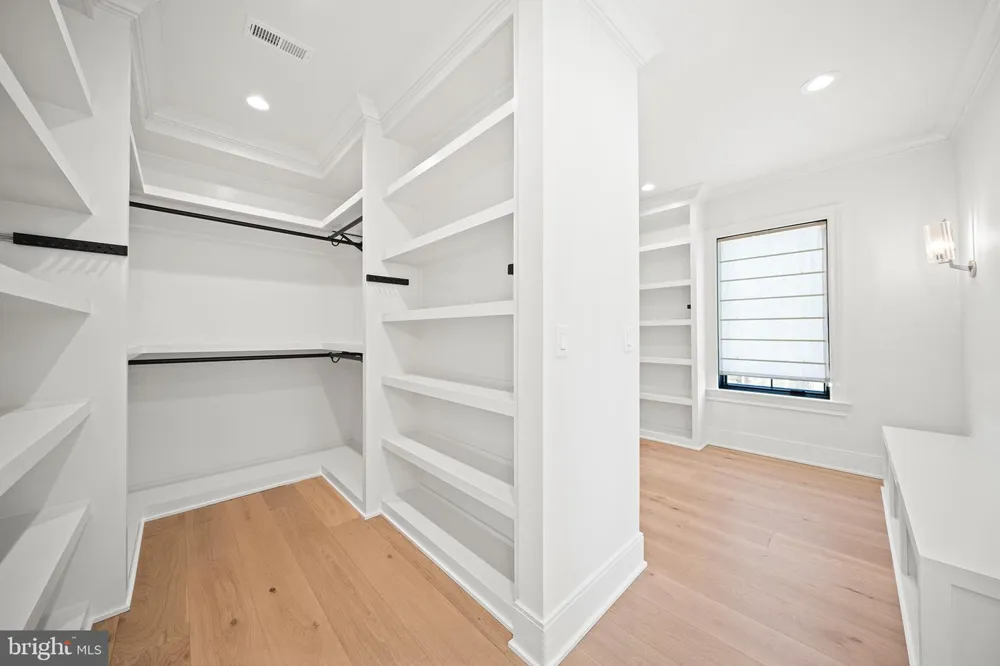 6116 EASTVIEW STREET Bethesda, MD 20817