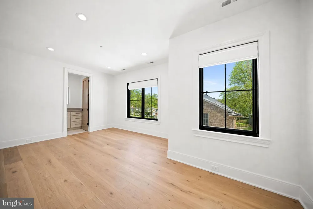 6116 EASTVIEW STREET Bethesda, MD 20817
