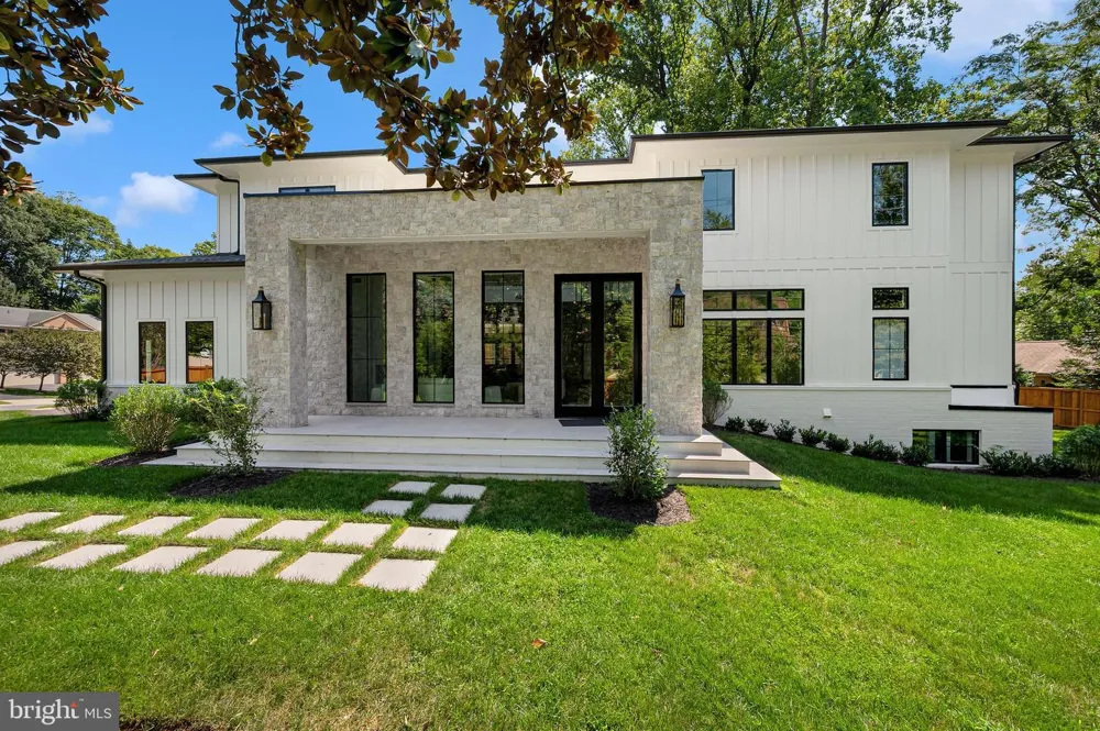 6116 EASTVIEW STREET Bethesda, MD 20817