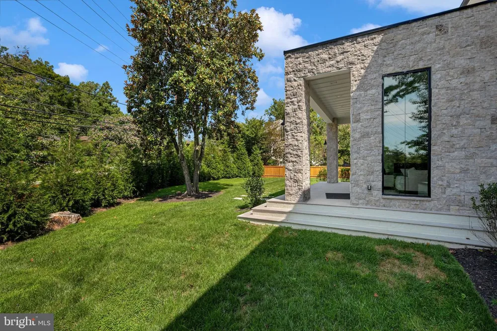 6116 EASTVIEW STREET Bethesda, MD 20817