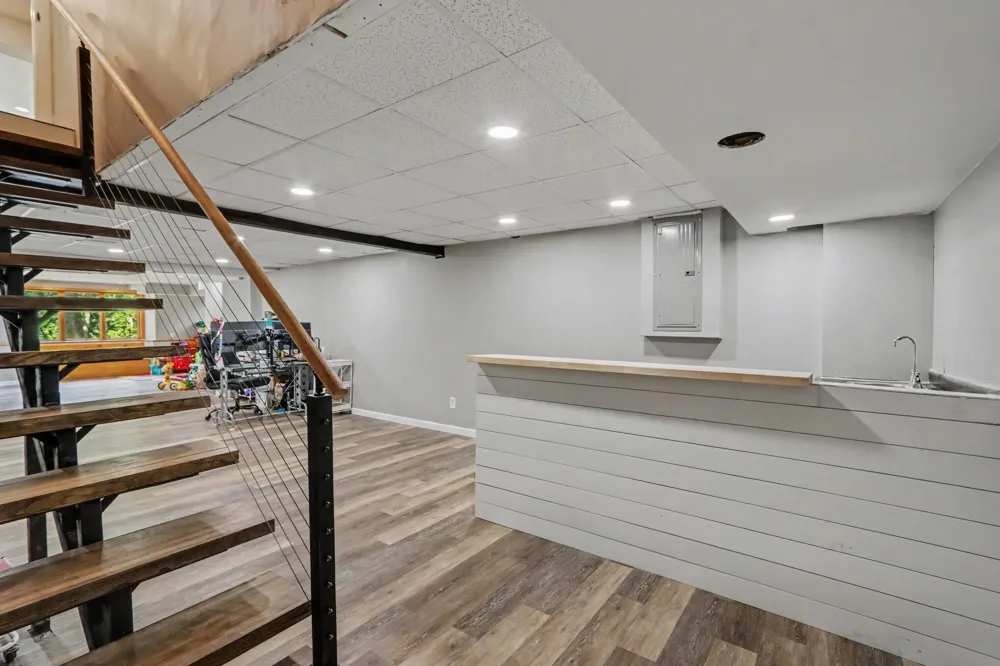 10592 W M AVENUE Kalamazoo, MI 49009