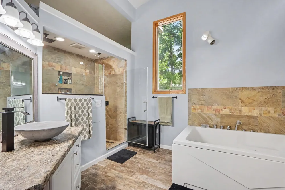 10592 W M AVENUE Kalamazoo, MI 49009