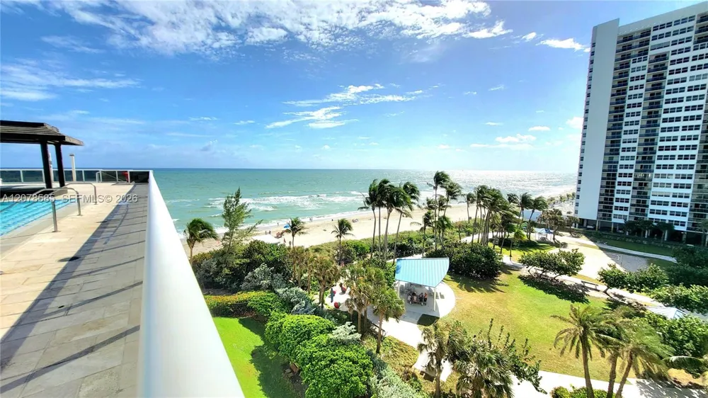 1850 S Ocean Dr #909 Hallandale Beach, FL 33009
