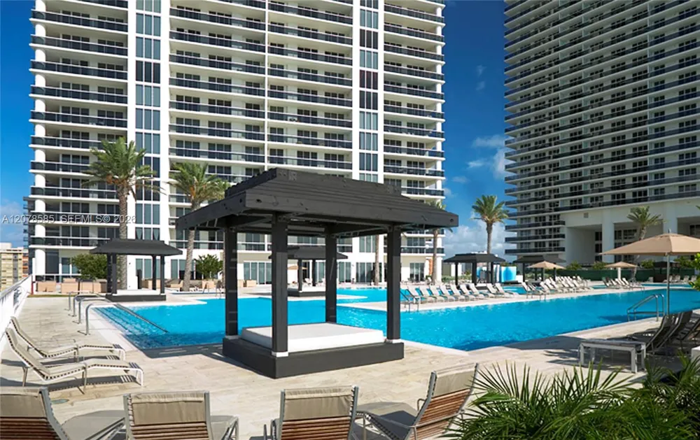 1850 S Ocean Dr #909 Hallandale Beach, FL 33009