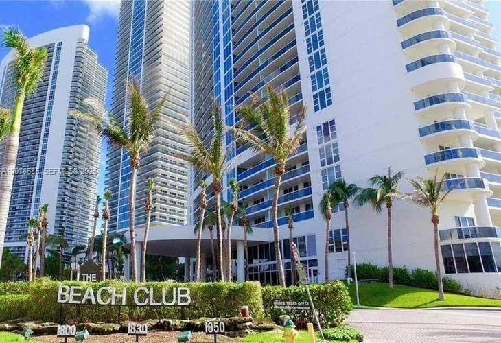 1850 S Ocean Dr #909 Hallandale Beach, FL 33009