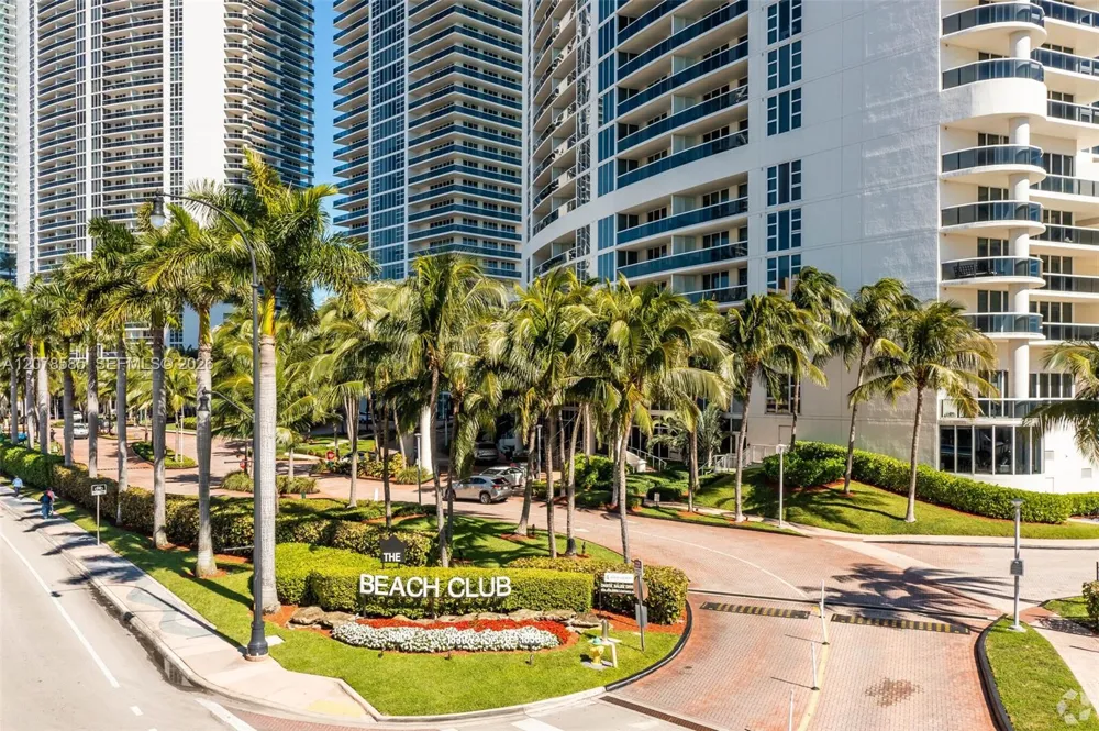 1850 S Ocean Dr #909 Hallandale Beach, FL 33009