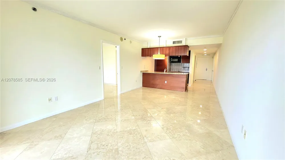 1850 S Ocean Dr #909 Hallandale Beach, FL 33009