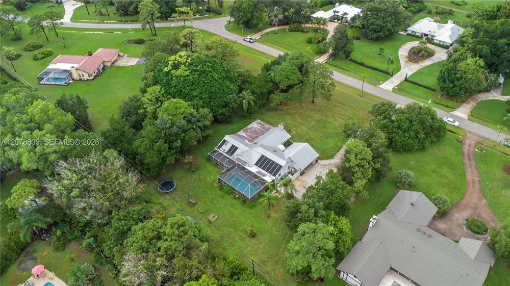 3290 SW Island Way Palm City, FL 34990