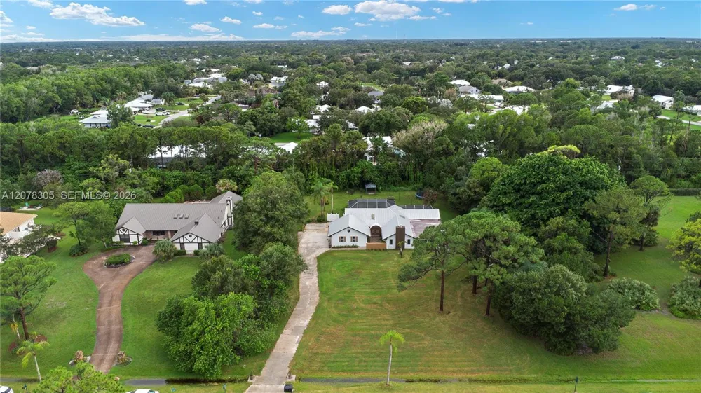 3290 SW Island Way Palm City, FL 34990