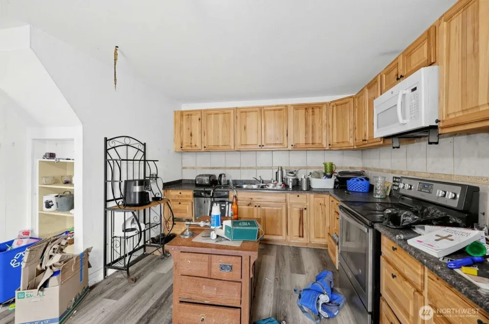 1025 Arnold Avenue Hoquiam, WA 98550