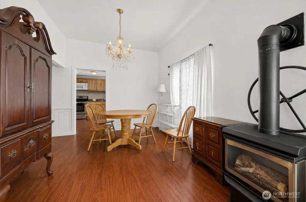 1025 Arnold Avenue Hoquiam, WA 98550