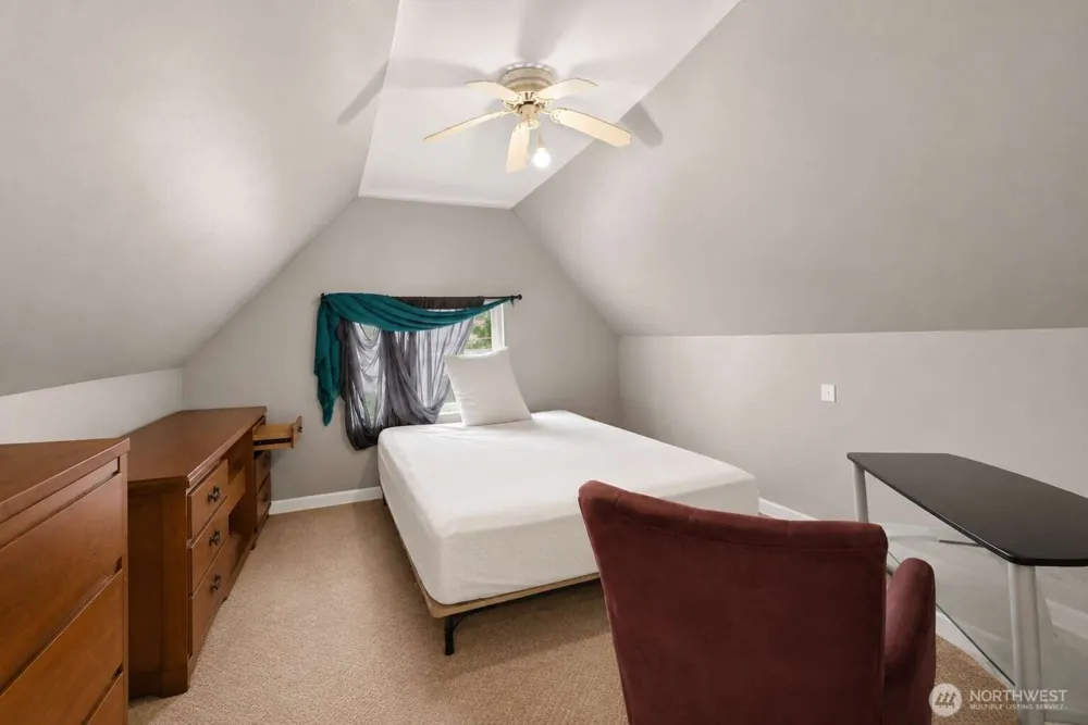 1025 Arnold Avenue Hoquiam, WA 98550