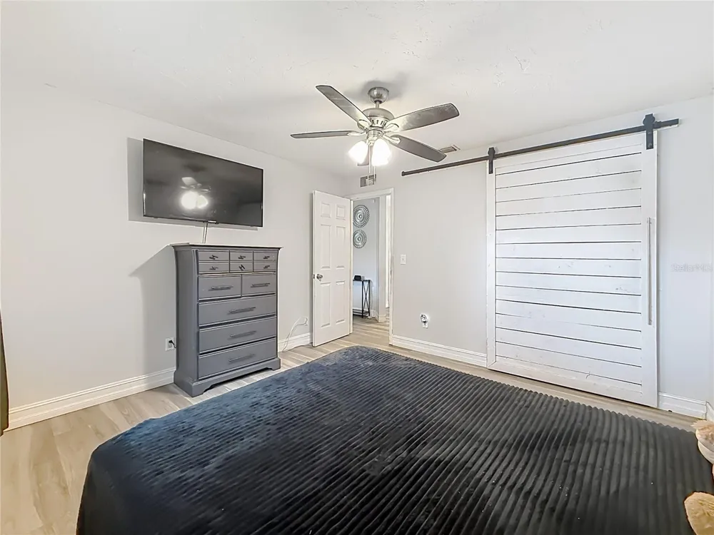 8320 43RD WAY Pinellas Park, FL 33781