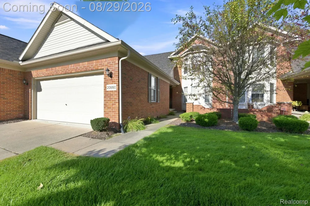 20660 Bishop Drive Brownstown Charter Township, MI 48183