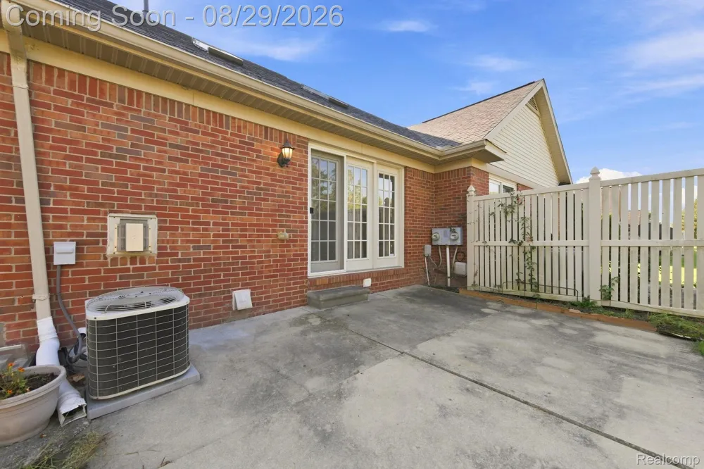 20660 Bishop Drive Brownstown Charter Township, MI 48183