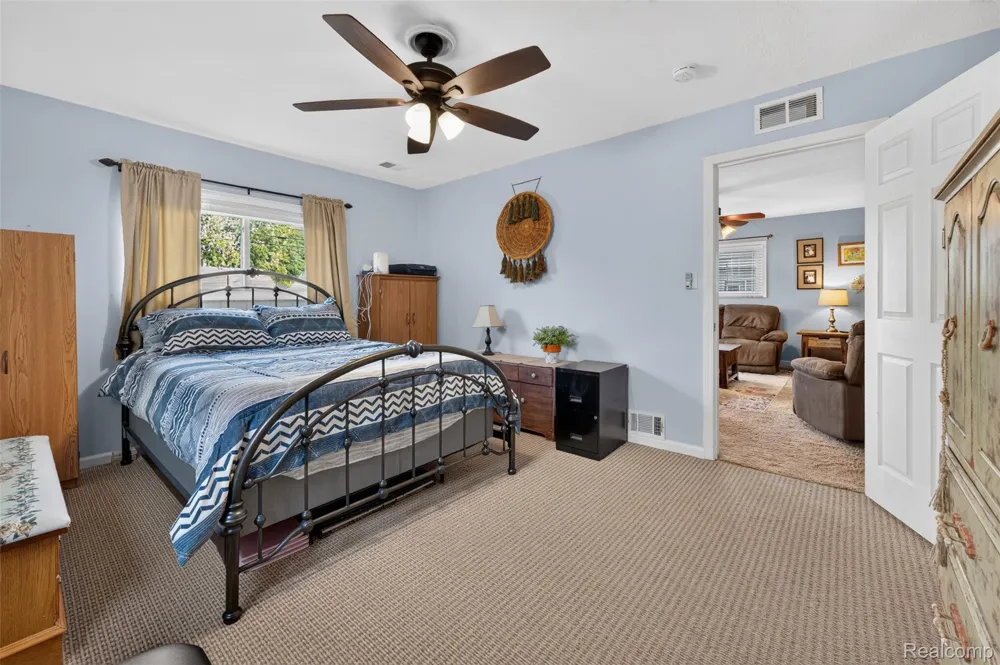 26596 Kathy Street Roseville City, MI 48066