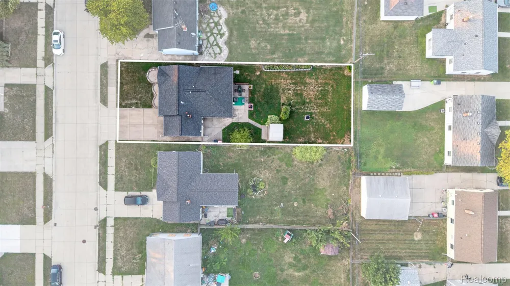 26596 Kathy Street Roseville City, MI 48066