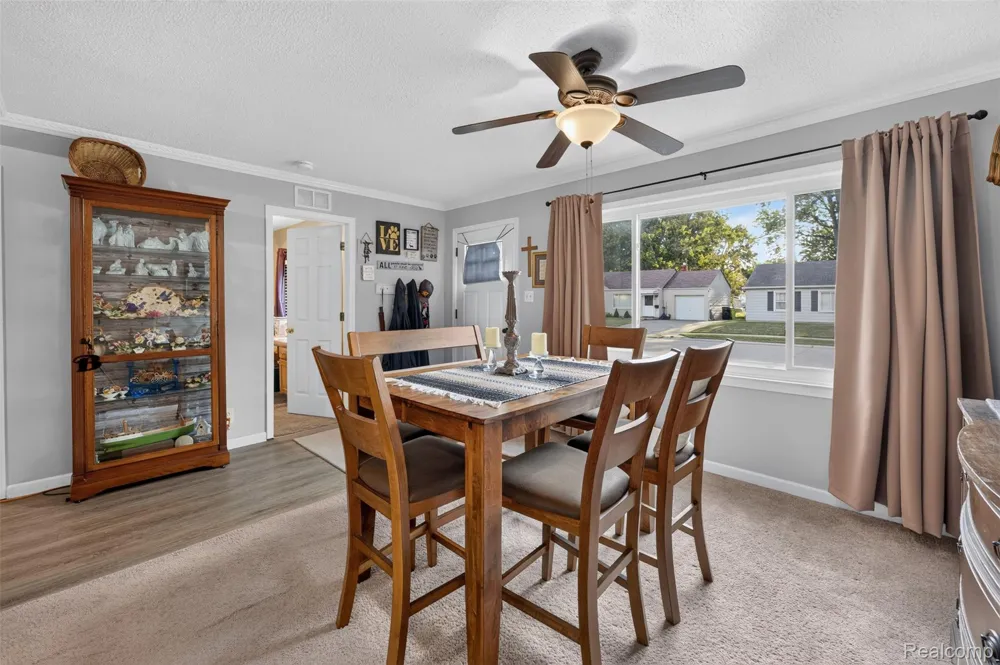 26596 Kathy Street Roseville City, MI 48066