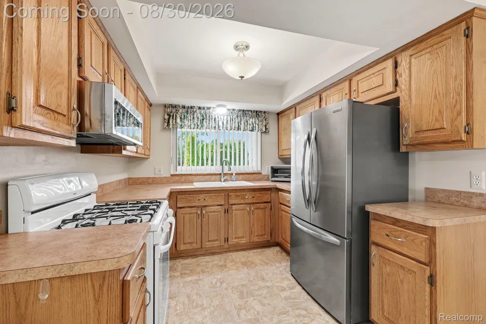 31694 Cindy Fraser City, MI 48026