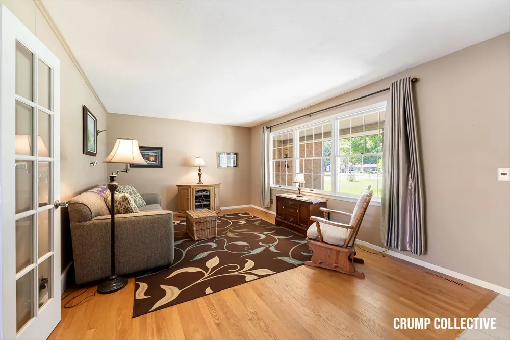 5010 Dorset Lane Norton Shores City, MI 49441