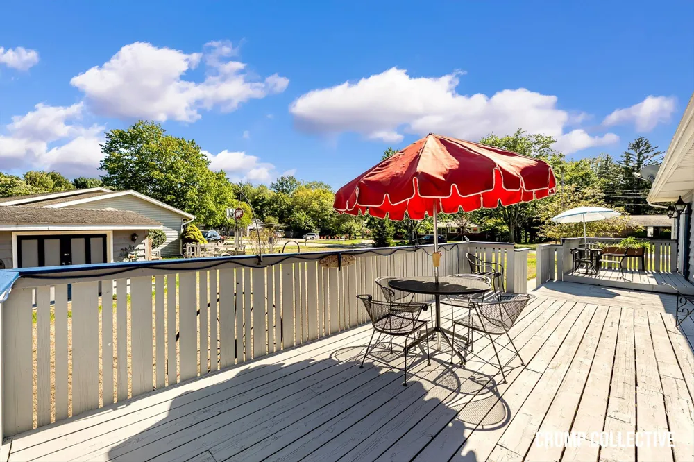 5010 Dorset Lane Norton Shores City, MI 49441