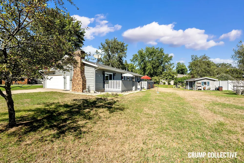 5010 Dorset Lane Norton Shores City, MI 49441