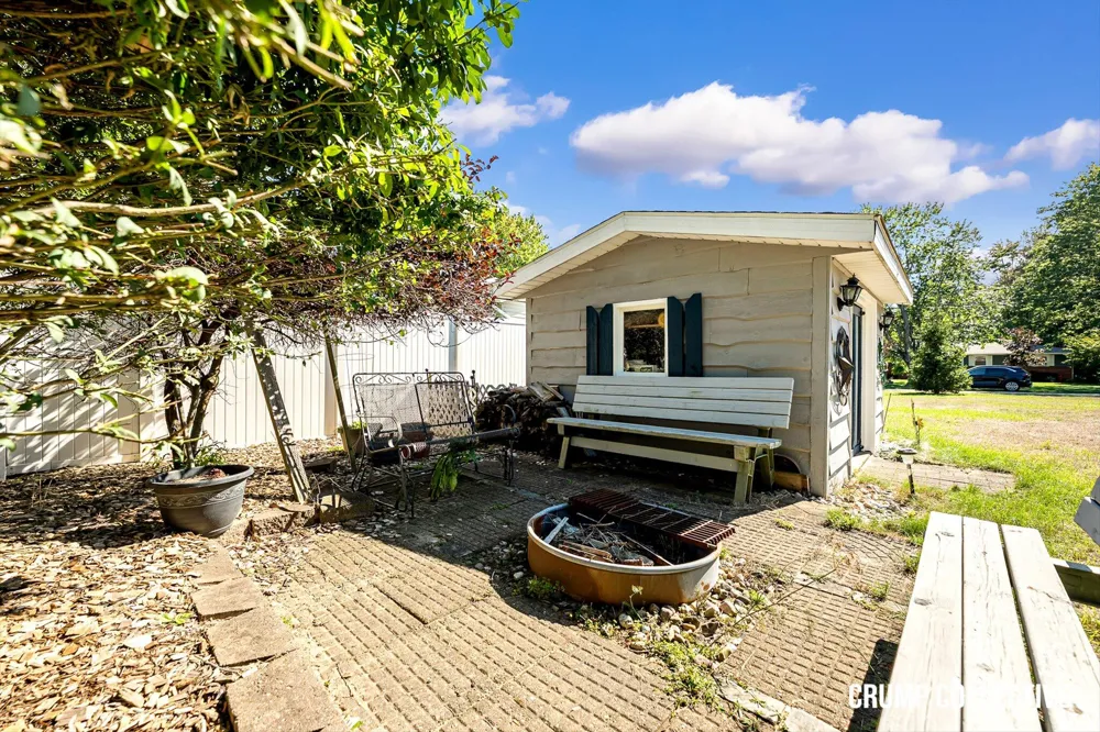 5010 Dorset Lane Norton Shores City, MI 49441