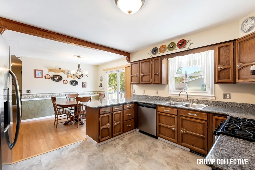 5010 Dorset Lane Norton Shores City, MI 49441