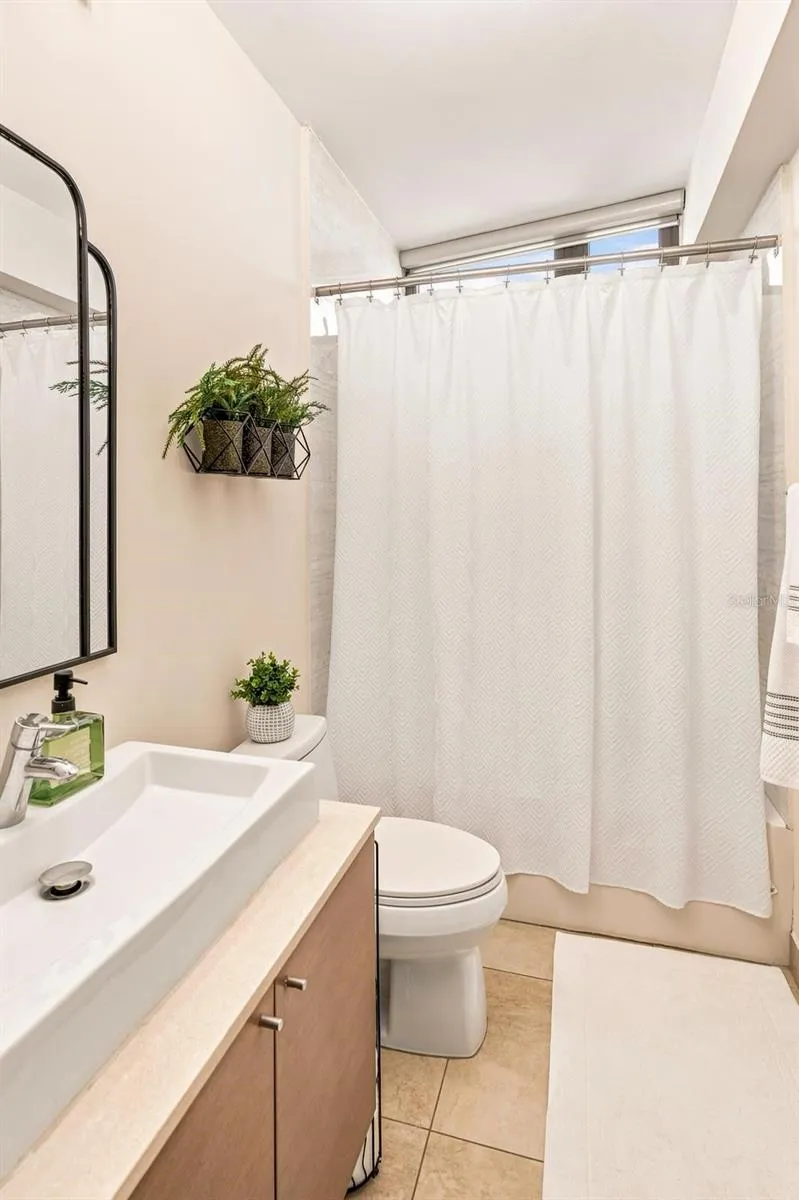 120 CARLOS E. DOMENECH #1402 San Juan, PR 00918