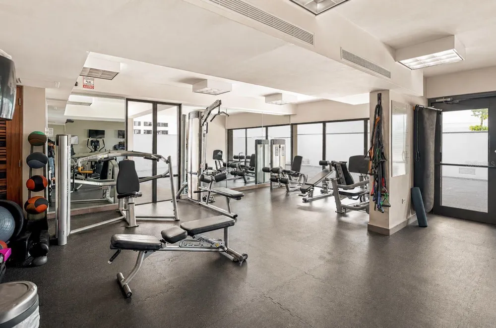 120 CARLOS E. DOMENECH #1402 San Juan, PR 00918