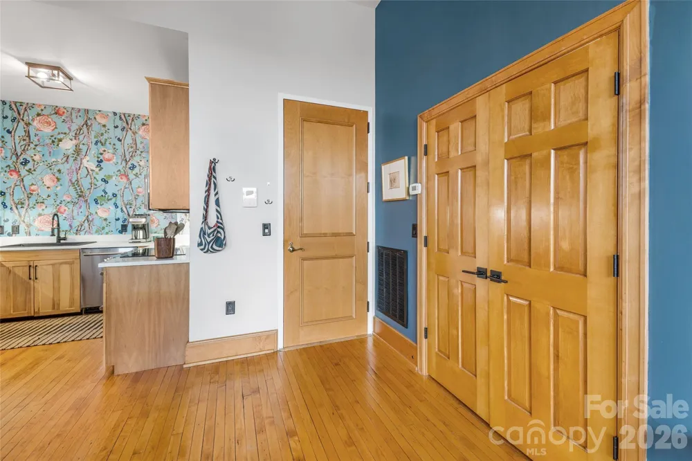 59 College Street #201 Asheville, NC 28801