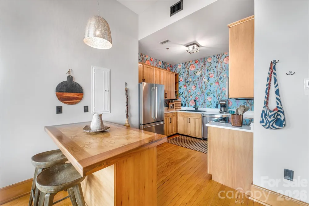 59 College Street #201 Asheville, NC 28801